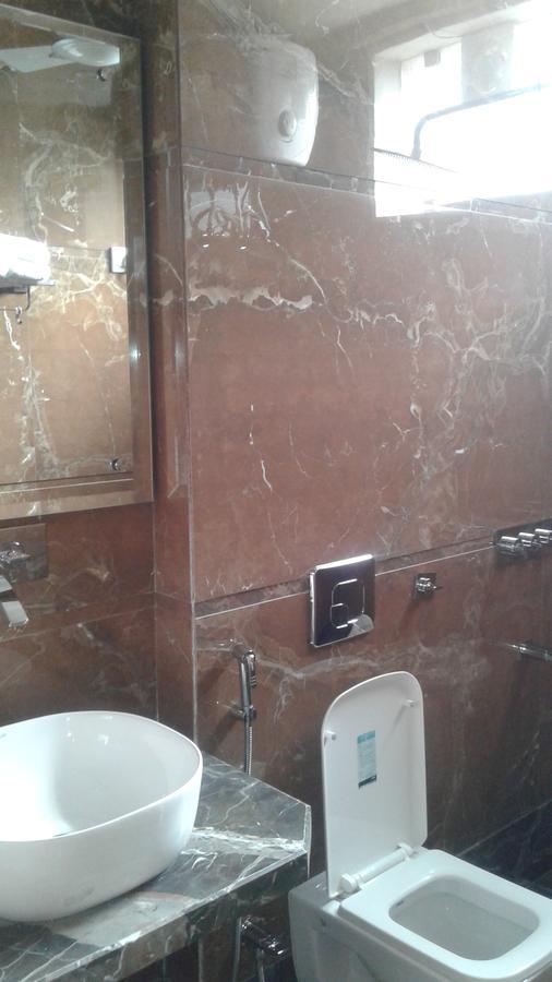 ג'אמו Hotel The Grand Inn מראה חיצוני תמונה