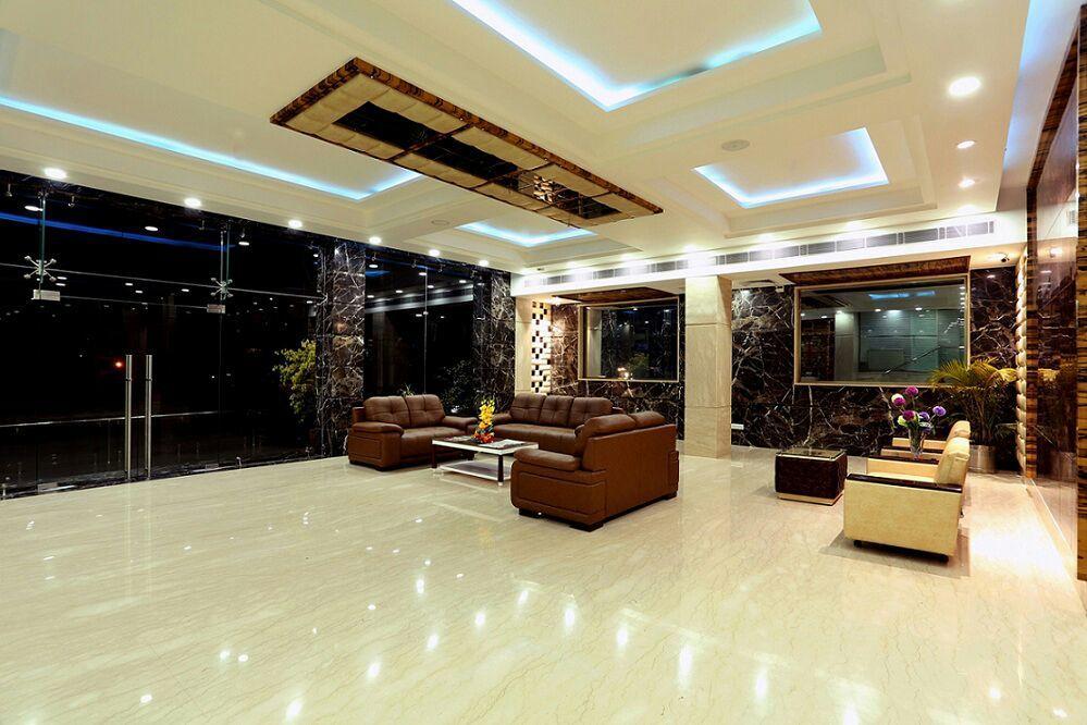 ג'אמו Hotel The Grand Inn מראה חיצוני תמונה