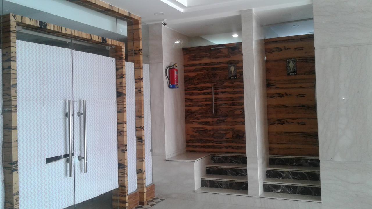 ג'אמו Hotel The Grand Inn מראה חיצוני תמונה